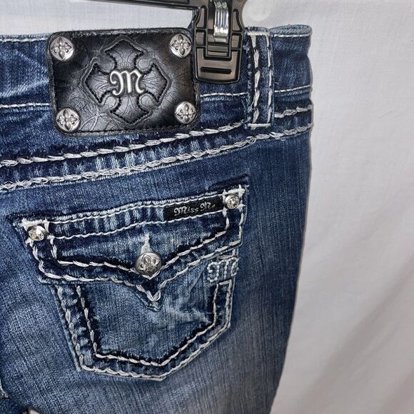 Miss Me Women’s Boyfriend Capris Sz 30x26 Blue Distressed Western Rodeo Cowgirl - Picture 10 of 12